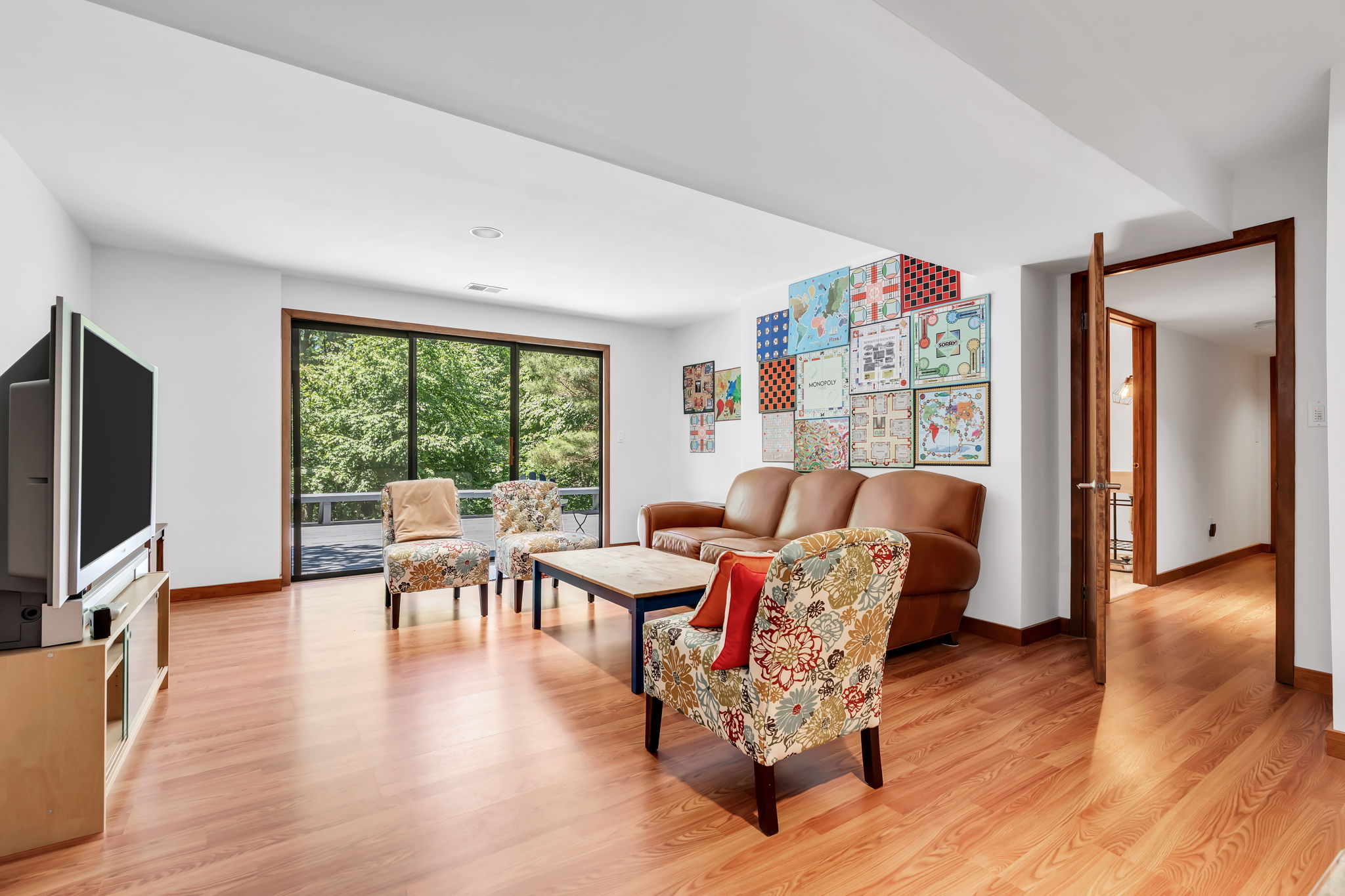  267 E Highland Avenue - 物件實景