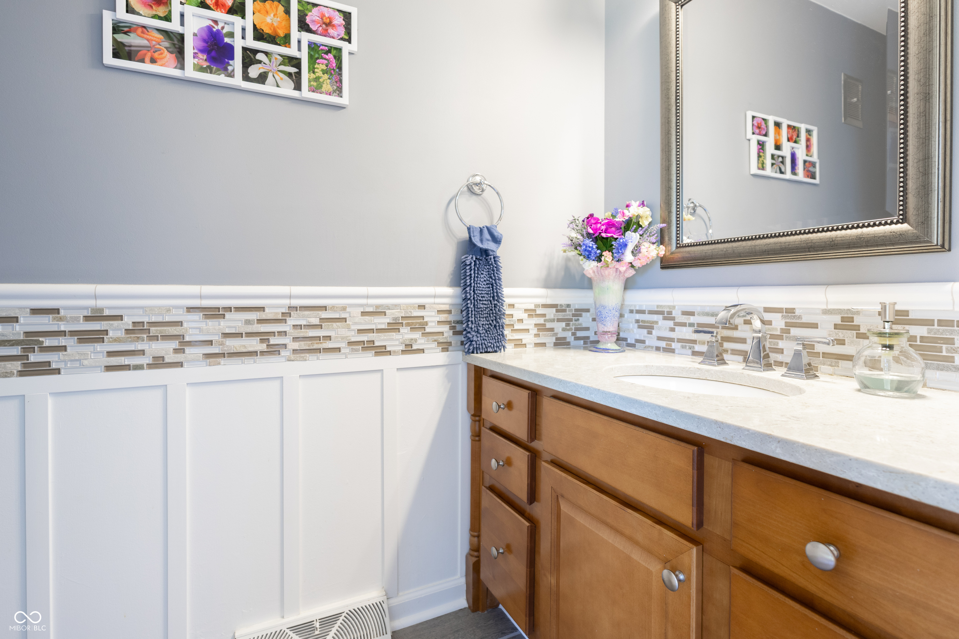 Columbus, Indiana, 47203, United States, 5 Bedrooms Bedrooms, ,6 BathroomsBathrooms,Residential,For Sale,1975671