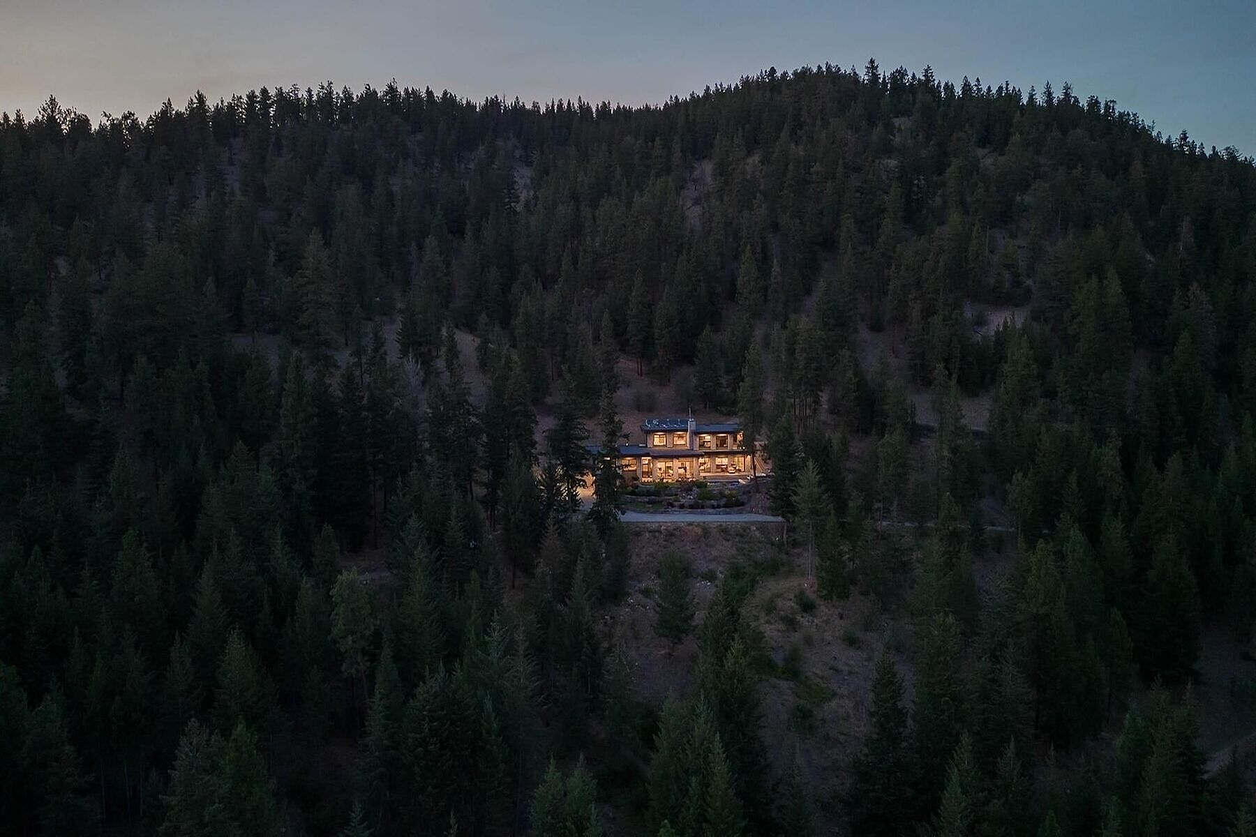  114.92 Acre Estate - 物件實景