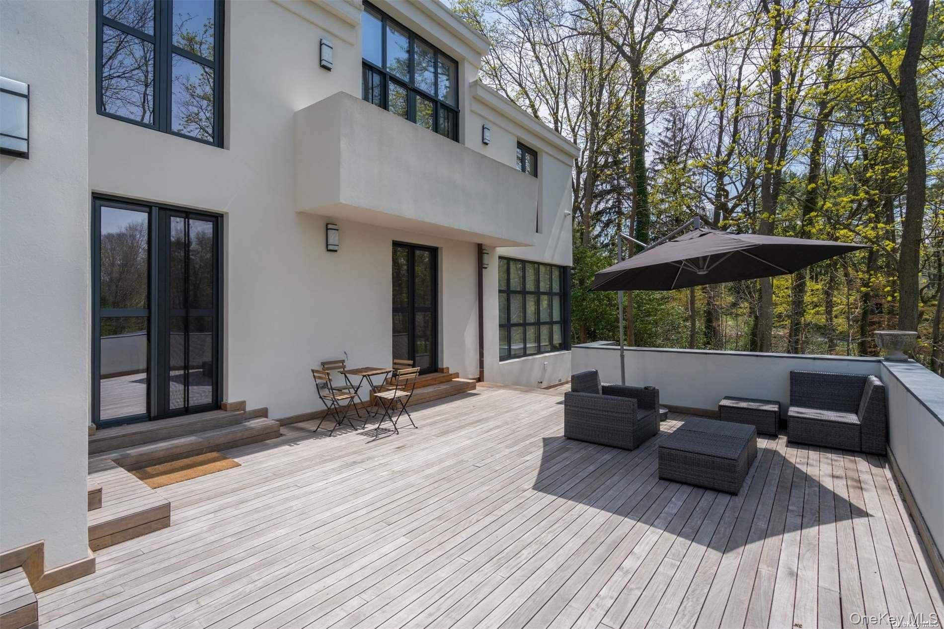  8 Frost Creek Dr, Locust Valley, NY, 11560 - 物件實景