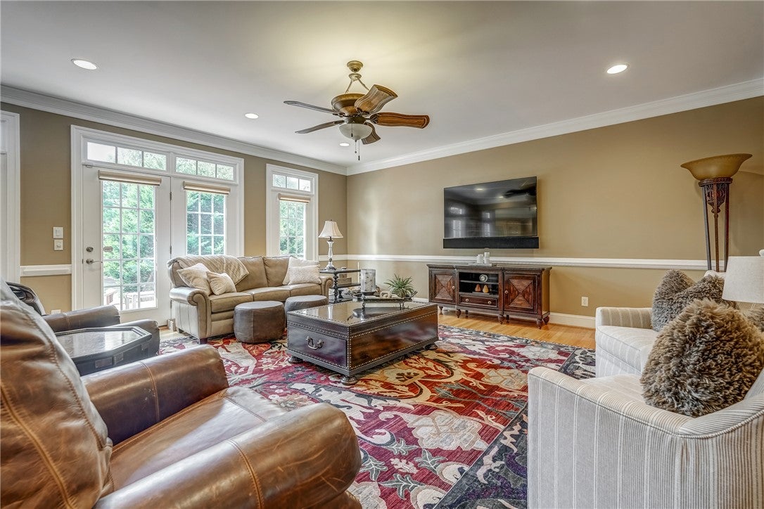 Williamsburg, Virginia, 23185, United States, 7 Bedrooms Bedrooms, ,7 BathroomsBathrooms,Residential,For Sale,1903844