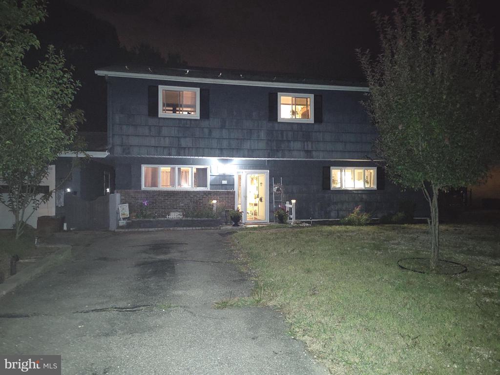 Bayville, New Jersey, 08721, United States, 4 Bedrooms Bedrooms, ,2 BathroomsBathrooms,Residential,For Sale,1837204