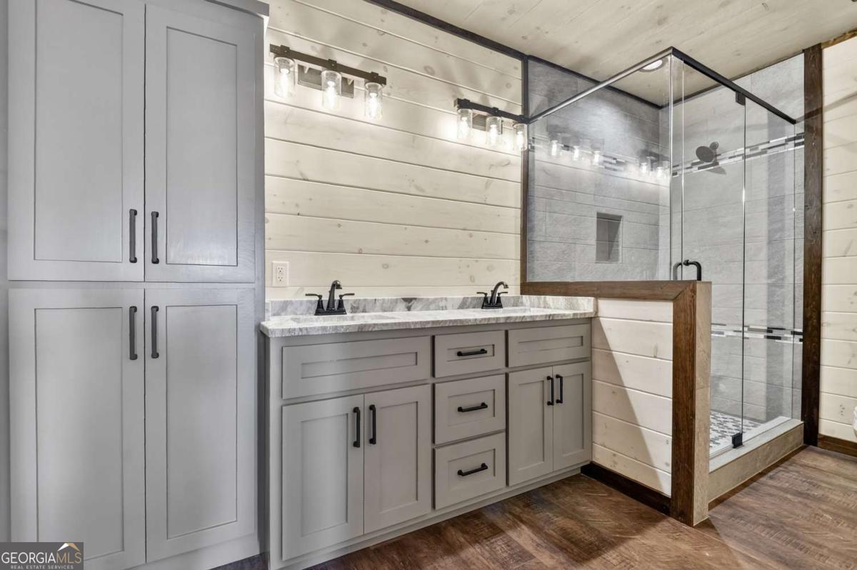 Mineral Bluff, Georgia, 30559, United States, 4 Bedrooms Bedrooms, ,4 BathroomsBathrooms,Residential,For Sale,2011407