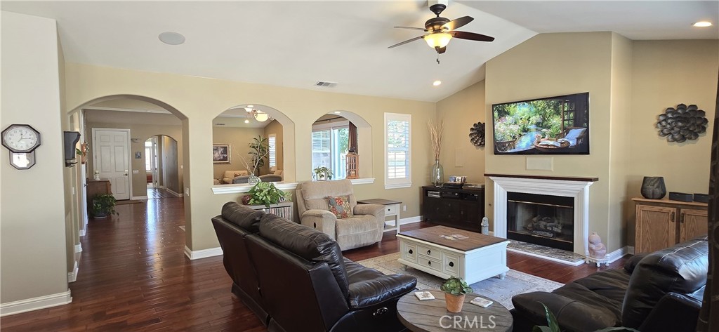 Lompoc, California, 93436, United States, 4 Bedrooms Bedrooms, ,3 BathroomsBathrooms,Residential,For Sale,2030840