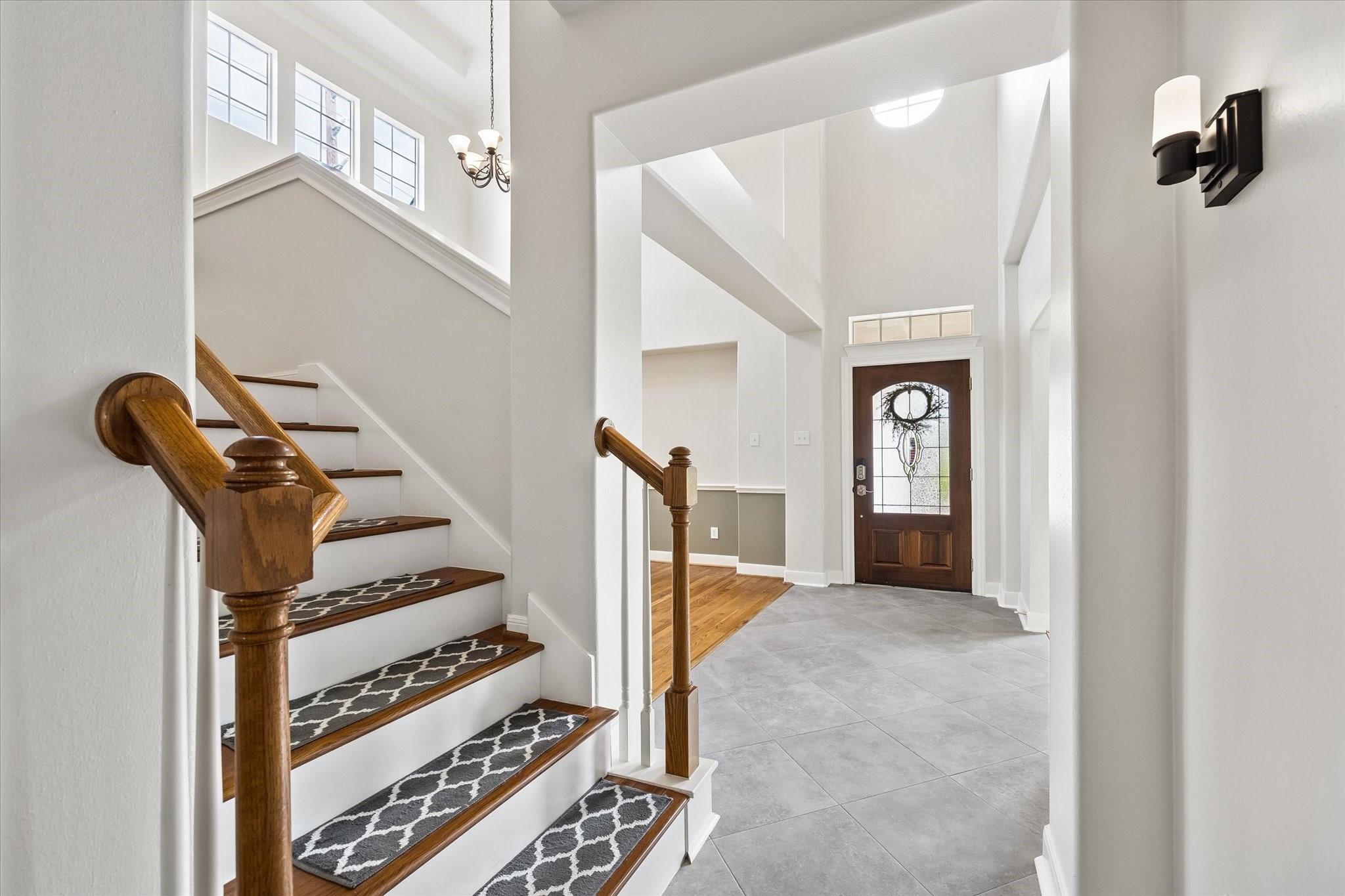  1502 Lakeside Enclave Drive - 物件實景