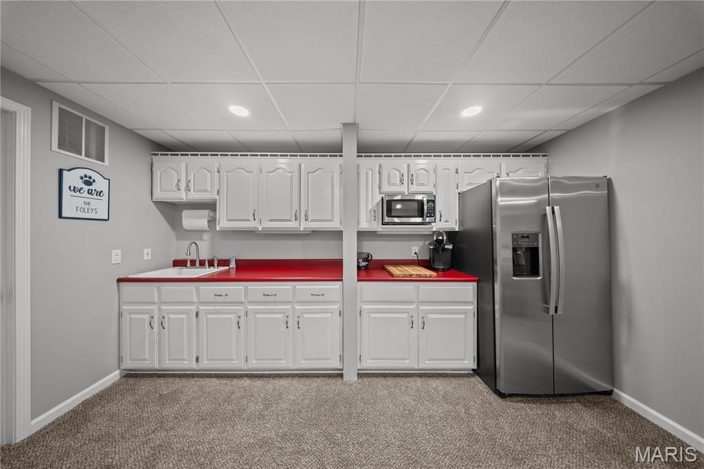 Sikeston, Missouri, 63801, United States, 3 Bedrooms Bedrooms, ,4 BathroomsBathrooms,Residential,For Sale,1927831