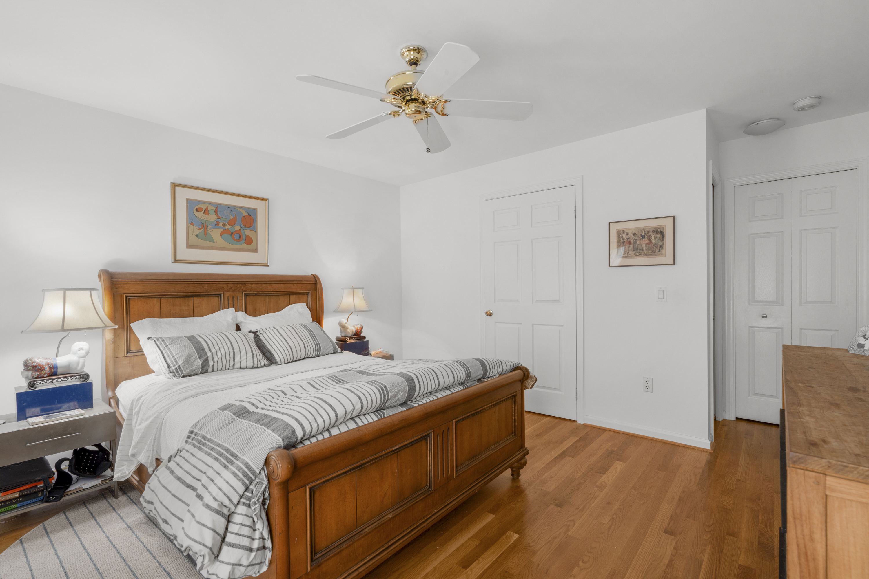  Lovely Harbor Hill Condo - 物件實景