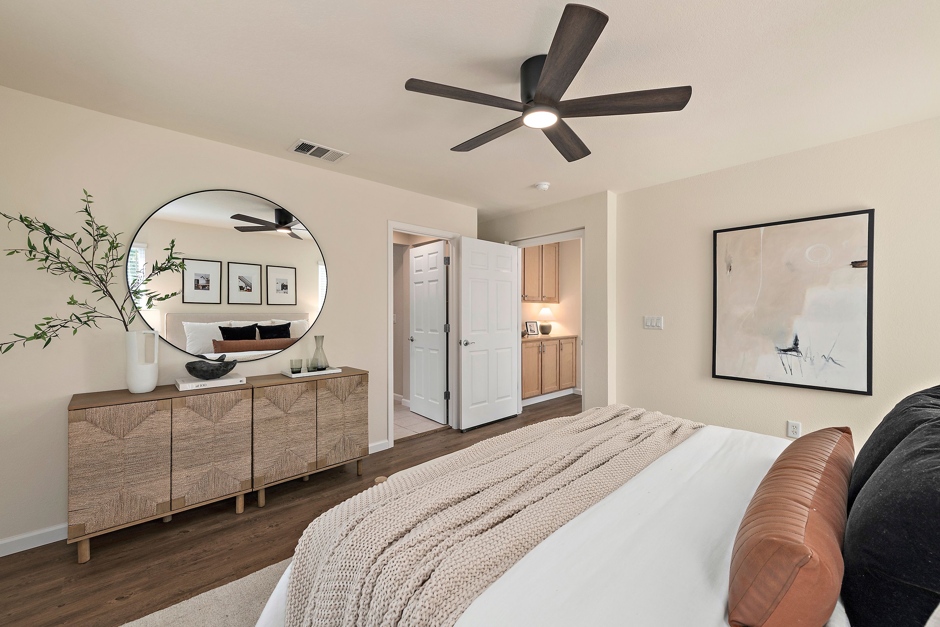  Bright, Stylish Living Near Downtown Los Gatos - 物件實景