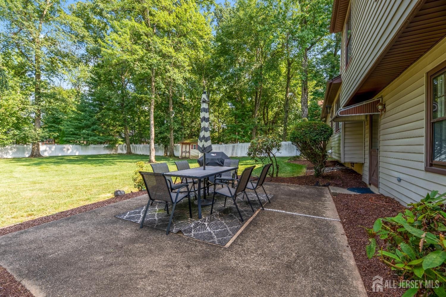 Edison, New Jersey, 08820, United States, 4 Bedrooms Bedrooms, ,3 BathroomsBathrooms,Residential,For Sale,1908022