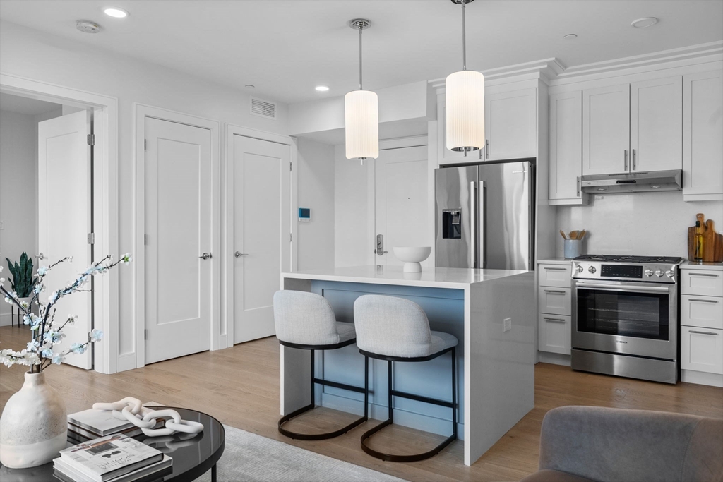 Boston, Massachusetts, 02128, United States, 2 Bedrooms Bedrooms, ,2 BathroomsBathrooms,Residential,For Sale,1973819