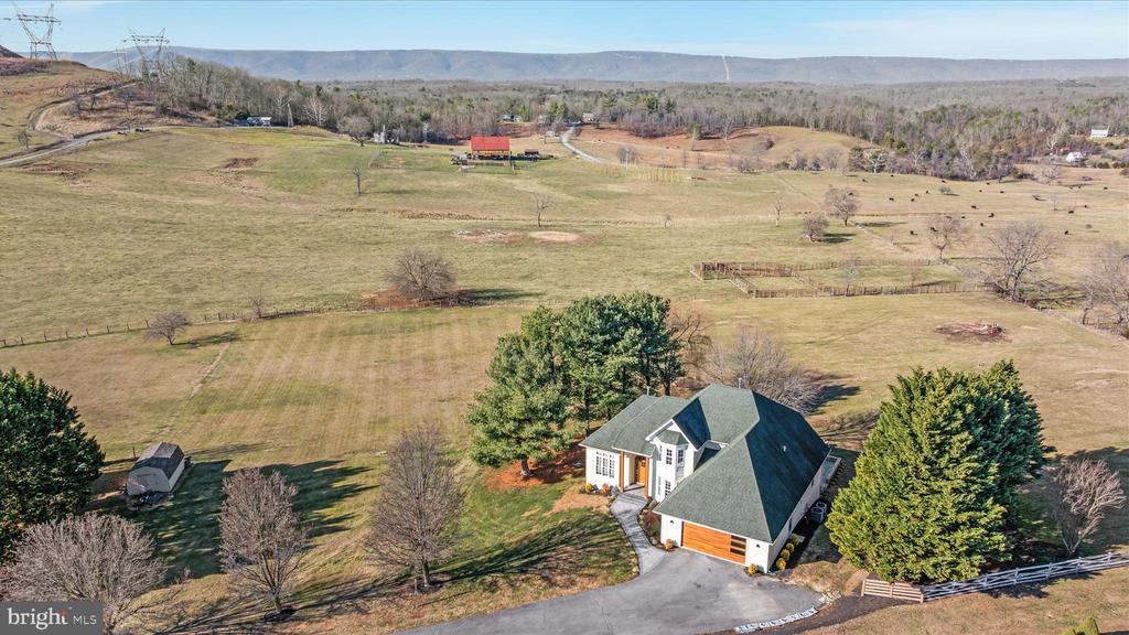 Winchester, Virginia, 22602, United States, 5 Bedrooms Bedrooms, ,5 BathroomsBathrooms,Residential,For Sale,2039774