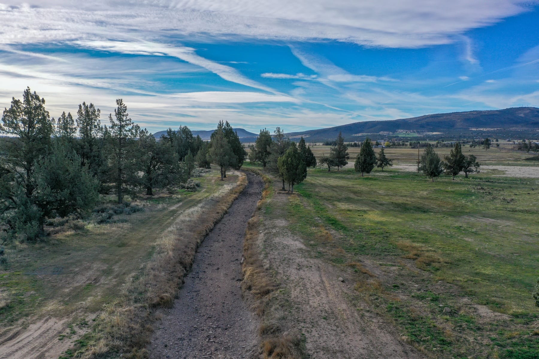  3660 SW Parrish Lane Powell Butte, OR 97753 - 物件實景