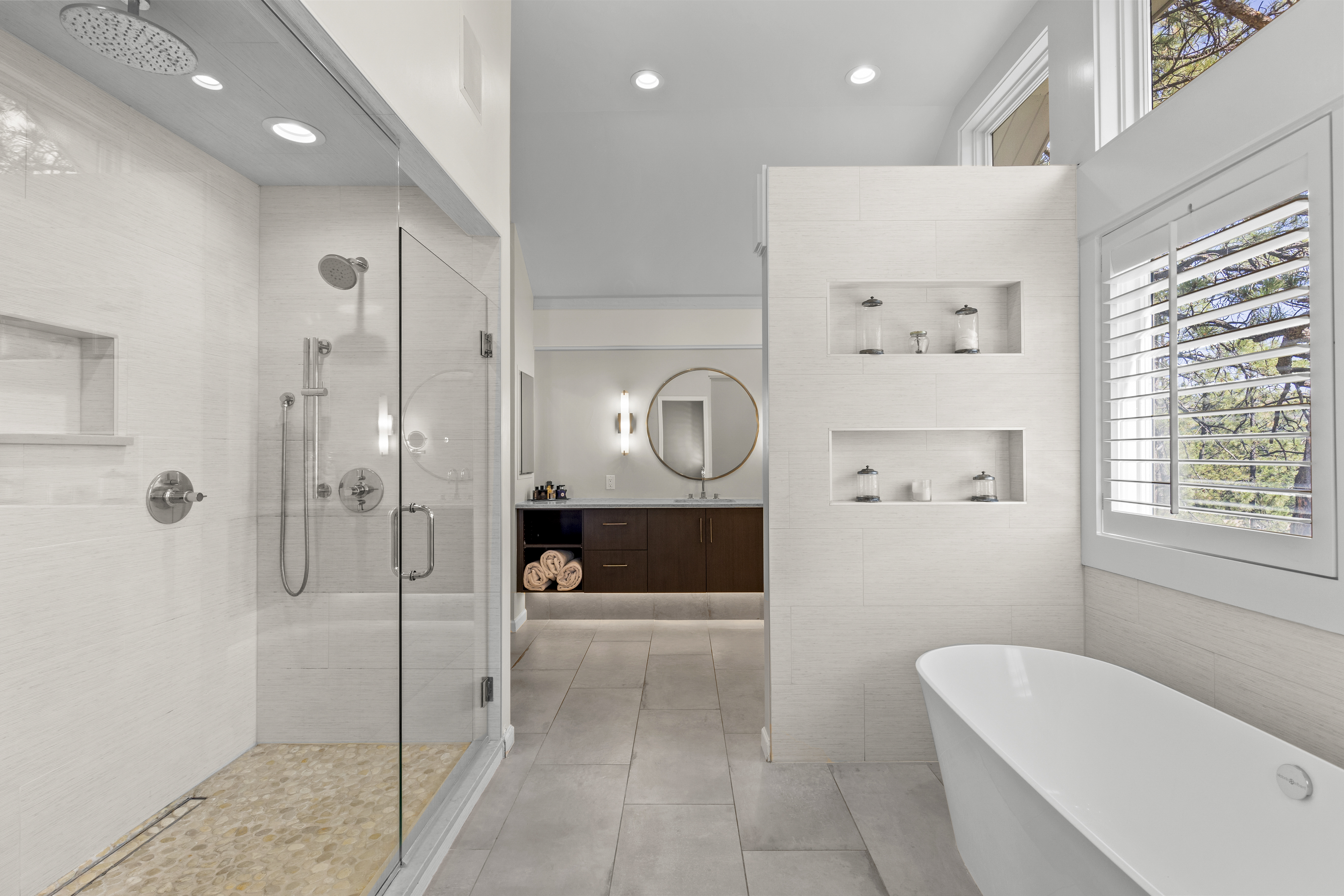  Exquisitely Updated Home - 物件實景