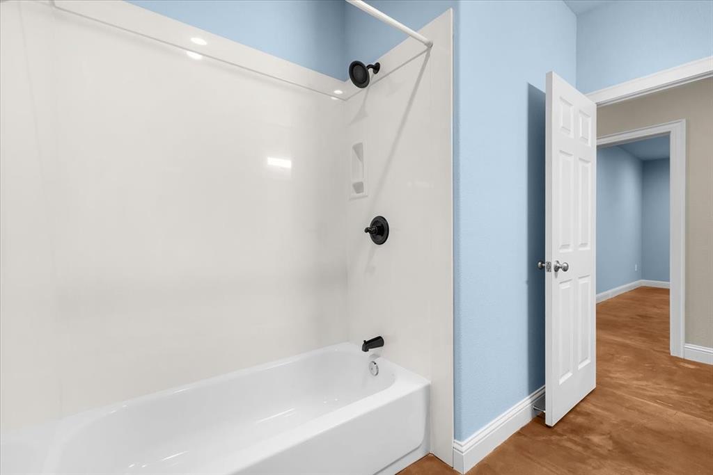 Weatherford, Texas, 76088, United States, 4 Bedrooms Bedrooms, ,3 BathroomsBathrooms,Residential,For Sale,1974322