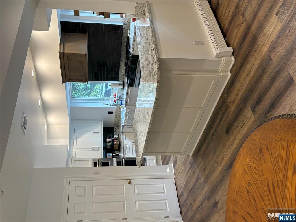 Nanuet, New York, 10954, United States, 6 Bedrooms Bedrooms, ,7 BathroomsBathrooms,Residential,For Sale,1988199