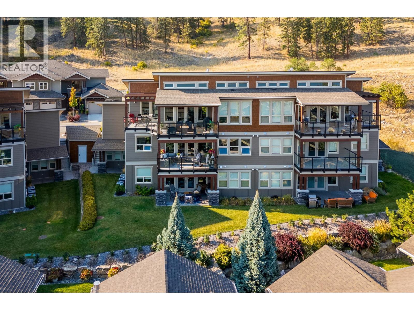 PEACHLAND, British Columbia, V0H 1X5, CA, 3 Bedrooms Bedrooms, ,2 BathroomsBathrooms,Residential,For Sale,1951161
