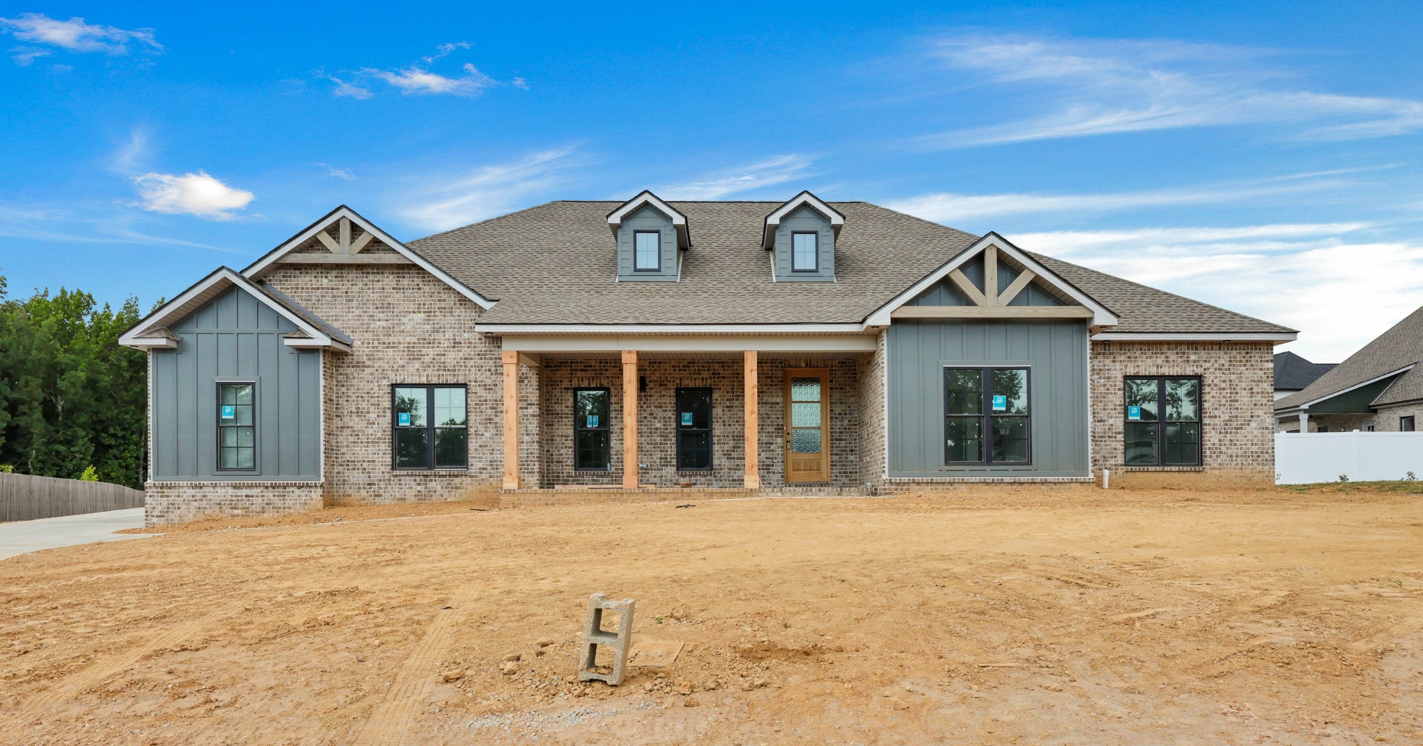 Clarksville, Tennessee, 37043, United States, 4 Bedrooms Bedrooms, ,3 BathroomsBathrooms,Residential,For Sale,1944940
