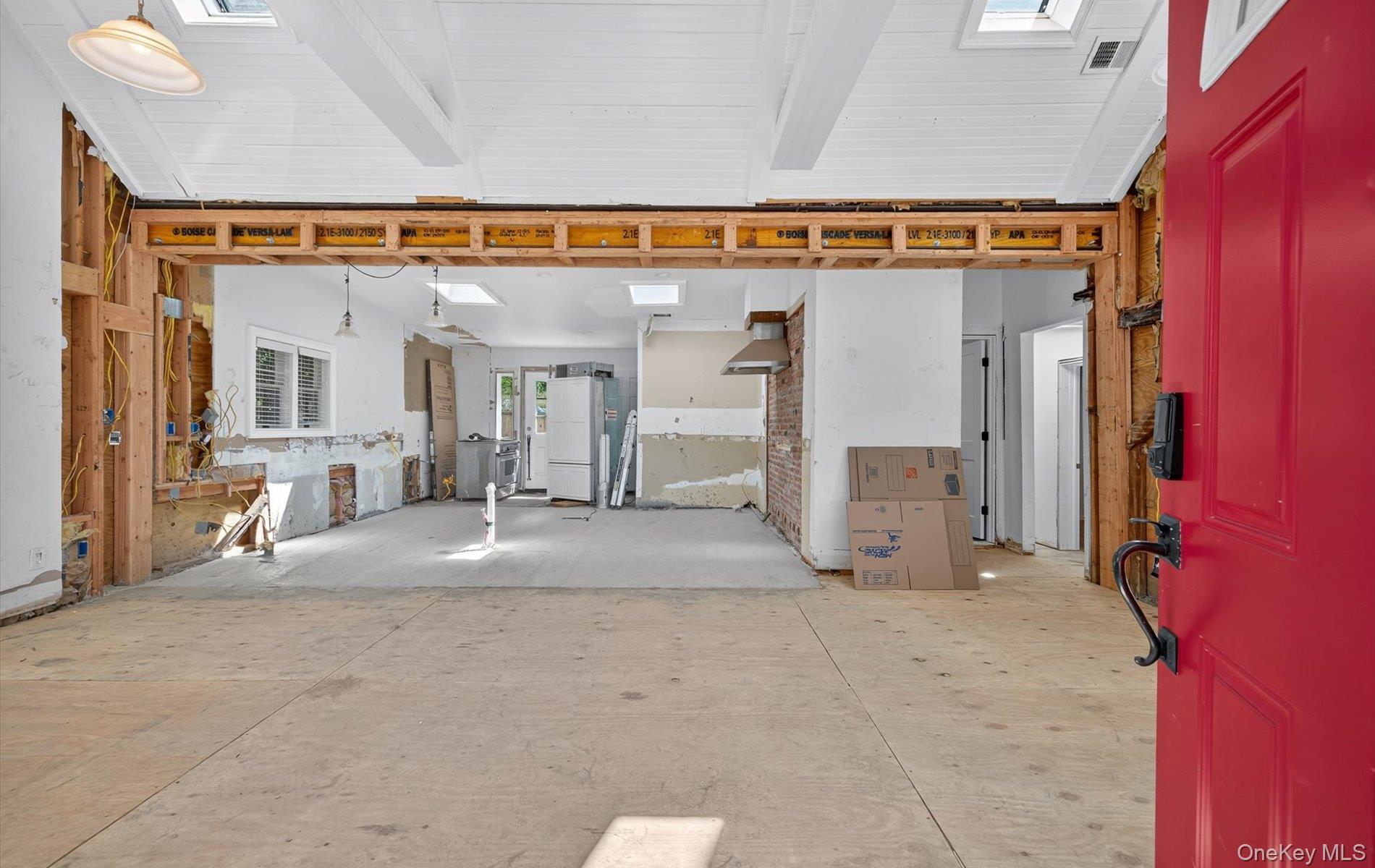 Northport, New York, 11768, United States, 2 Bedrooms Bedrooms, ,2 BathroomsBathrooms,Residential,For Sale,1941048