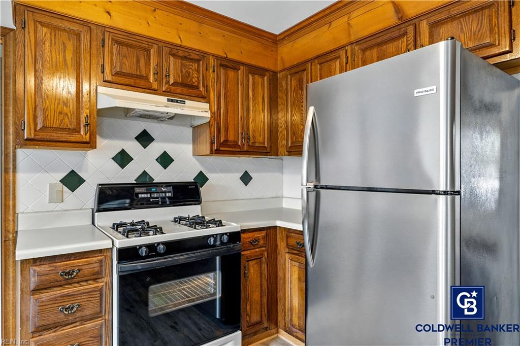 Virginia Beach Va, Virginia, 23454, United States, 4 Bedrooms Bedrooms, ,3 BathroomsBathrooms,Residential,For Sale,1919664
