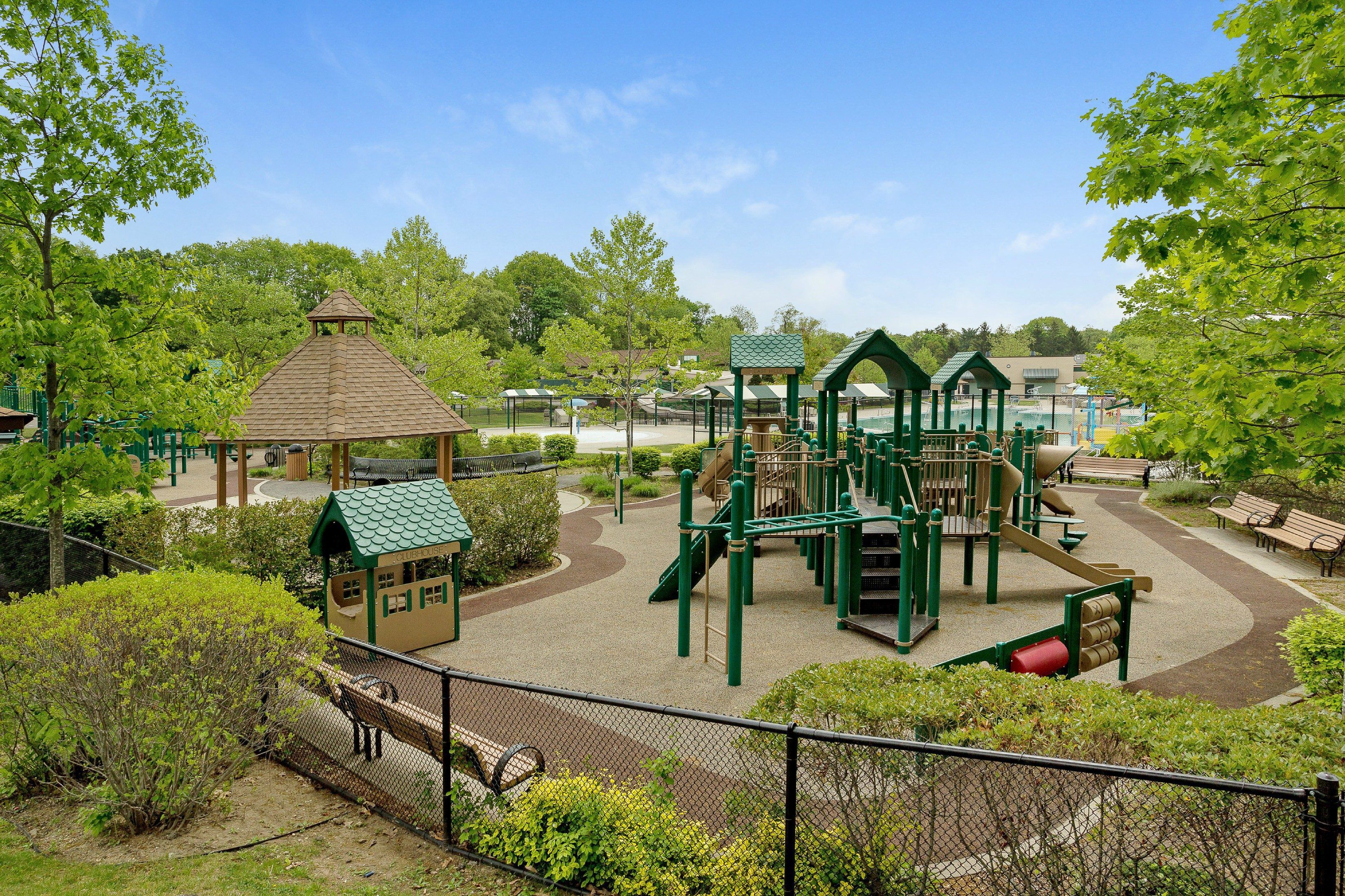  2 Vanad Drive, East Hills, NY 11576 - 物件實景