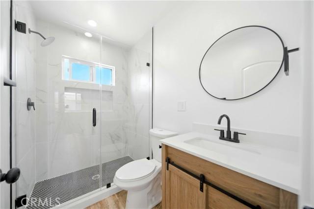 Los Angeles, California, 90044, United States, ,Residential,For Sale,1984386