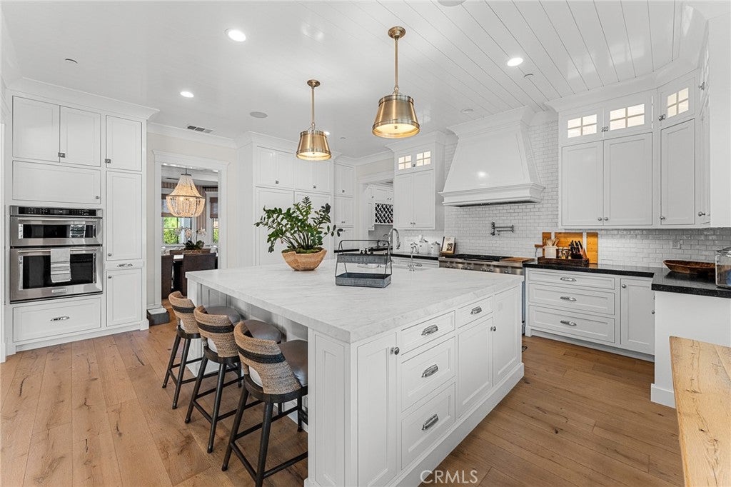 Redlands, California, 92373, United States, 5 Bedrooms Bedrooms, ,6 BathroomsBathrooms,Residential,For Sale,1984155