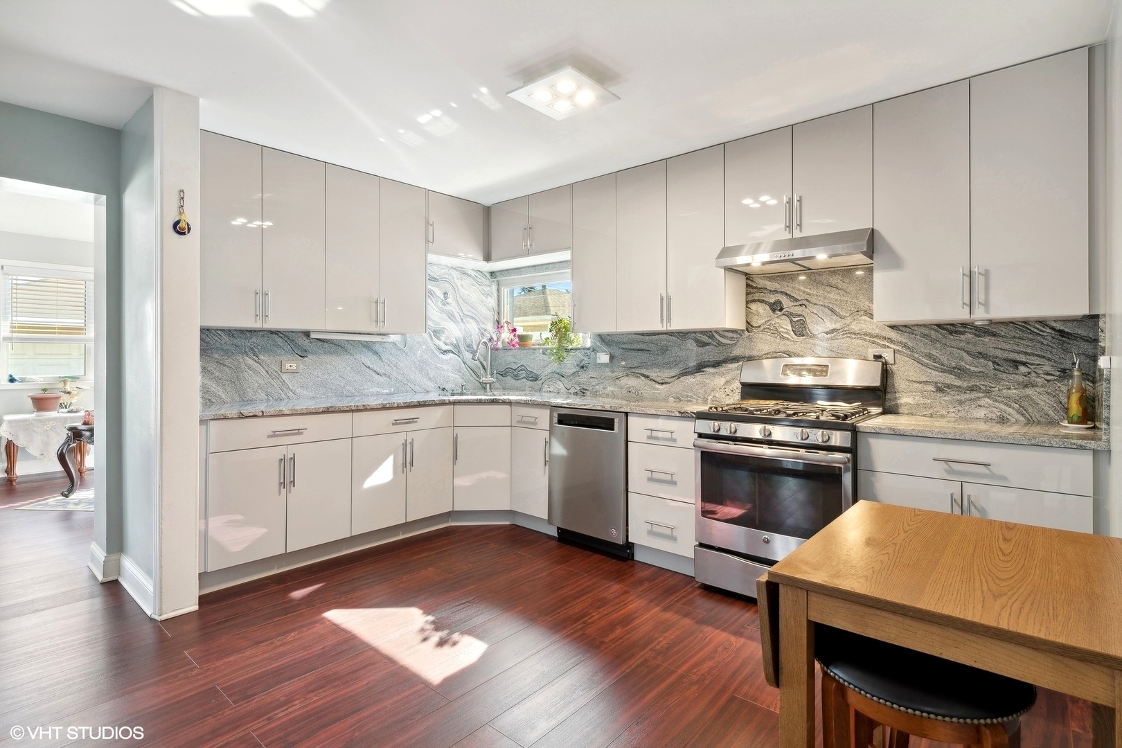 8297 Washington Street, Niles, Illinois, 60714, United States, 4 Bedrooms Bedrooms, ,3 BathroomsBathrooms,Residential,For Sale,8297 Washington Street,1499524