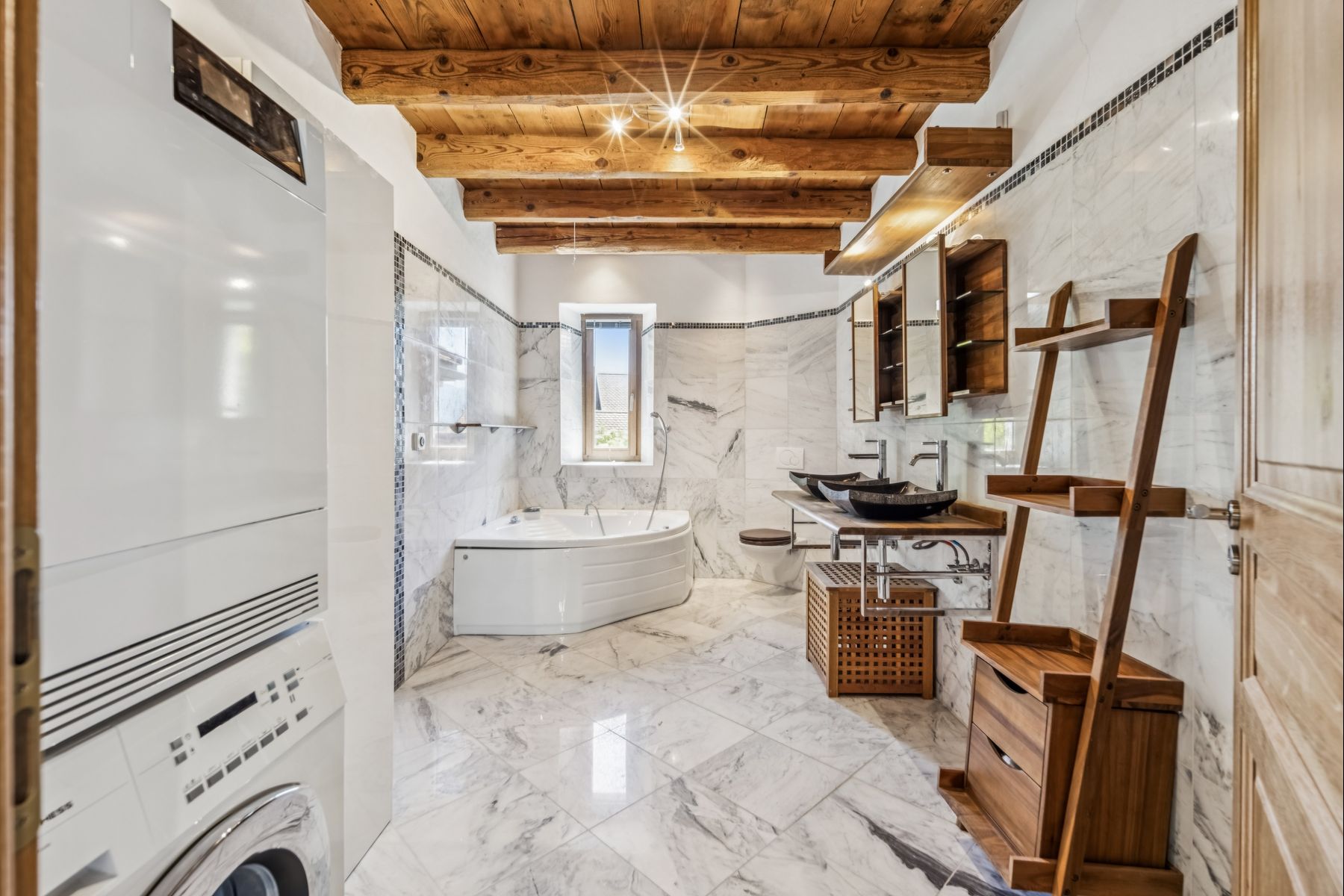  Favourite: renovated farmhouse with timeless charm - 物件實景