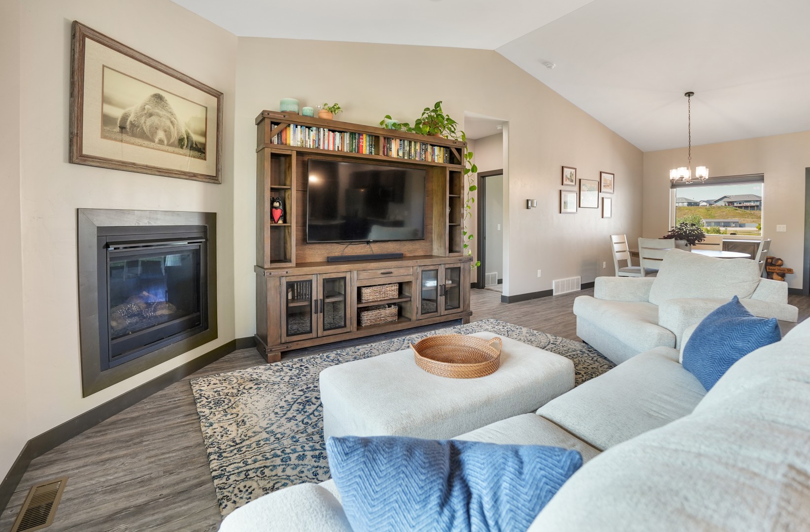 Spearfish, South Dakota, 57783, United States, 3 Bedrooms Bedrooms, ,2 BathroomsBathrooms,Residential,For Sale,1975392