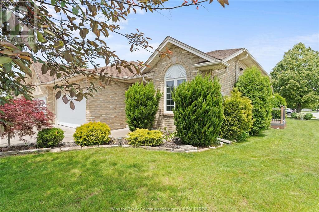 WINDSOR, Ontario, N9E 4X7, CA, 2 Bedrooms Bedrooms, ,1 BathroomBathrooms,Residential,For Sale,1857964