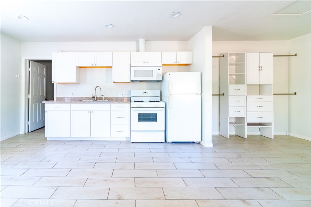Lancaster, California, 93534, United States, ,Residential,For Sale,1904351