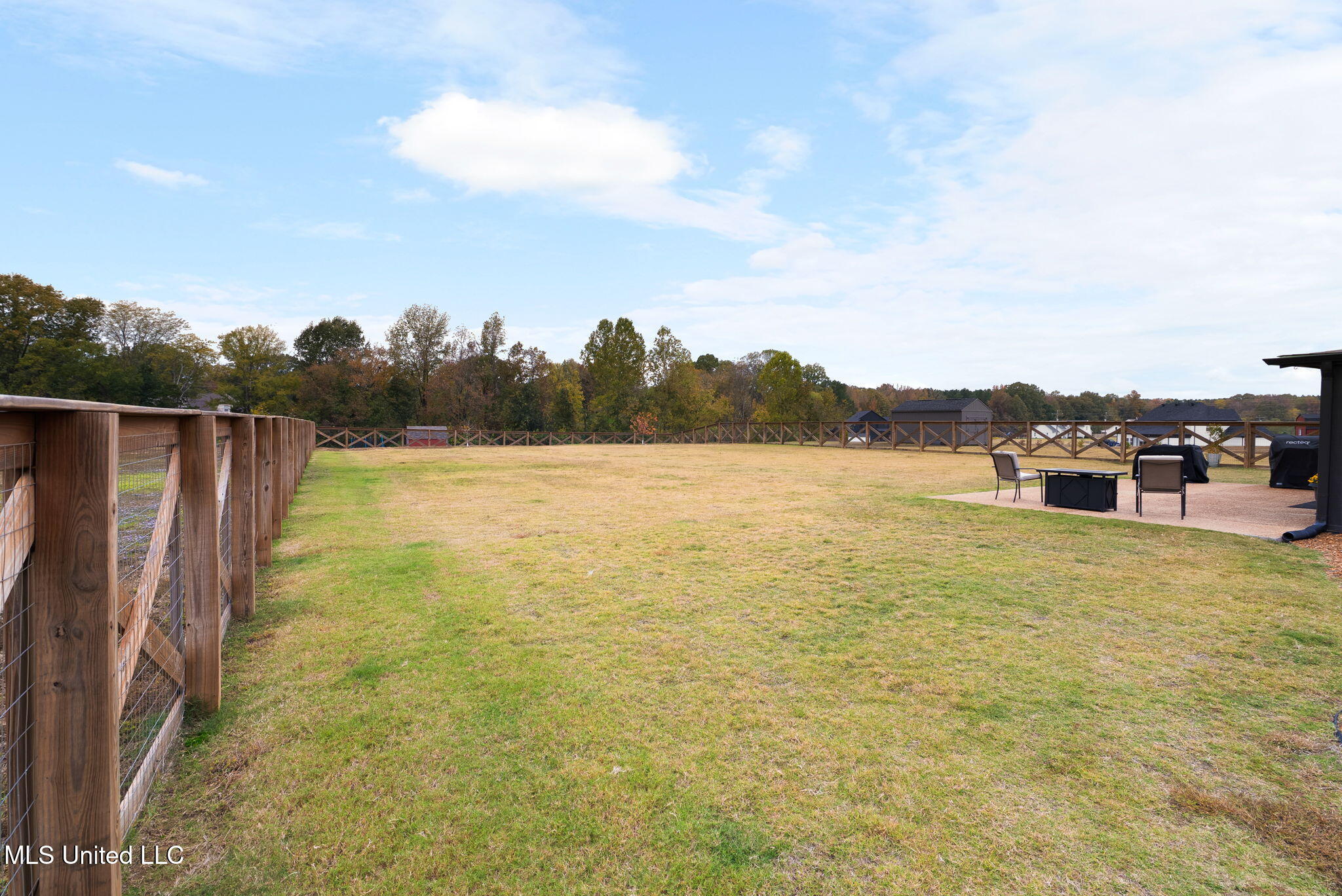 Hernando, Mississippi, 38632, United States, 5 Bedrooms Bedrooms, ,3 BathroomsBathrooms,Residential,For Sale,1991187