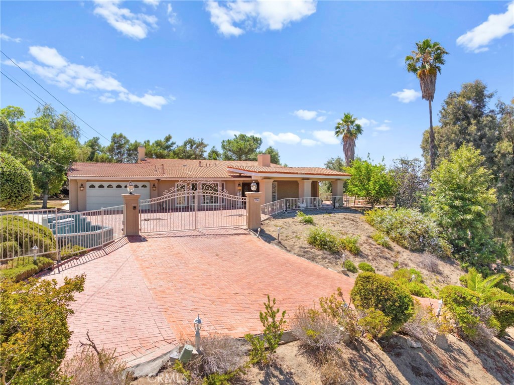 Hemet, California, 92544, United States, 5 Bedrooms Bedrooms, ,4 BathroomsBathrooms,Residential,For Sale,1896645
