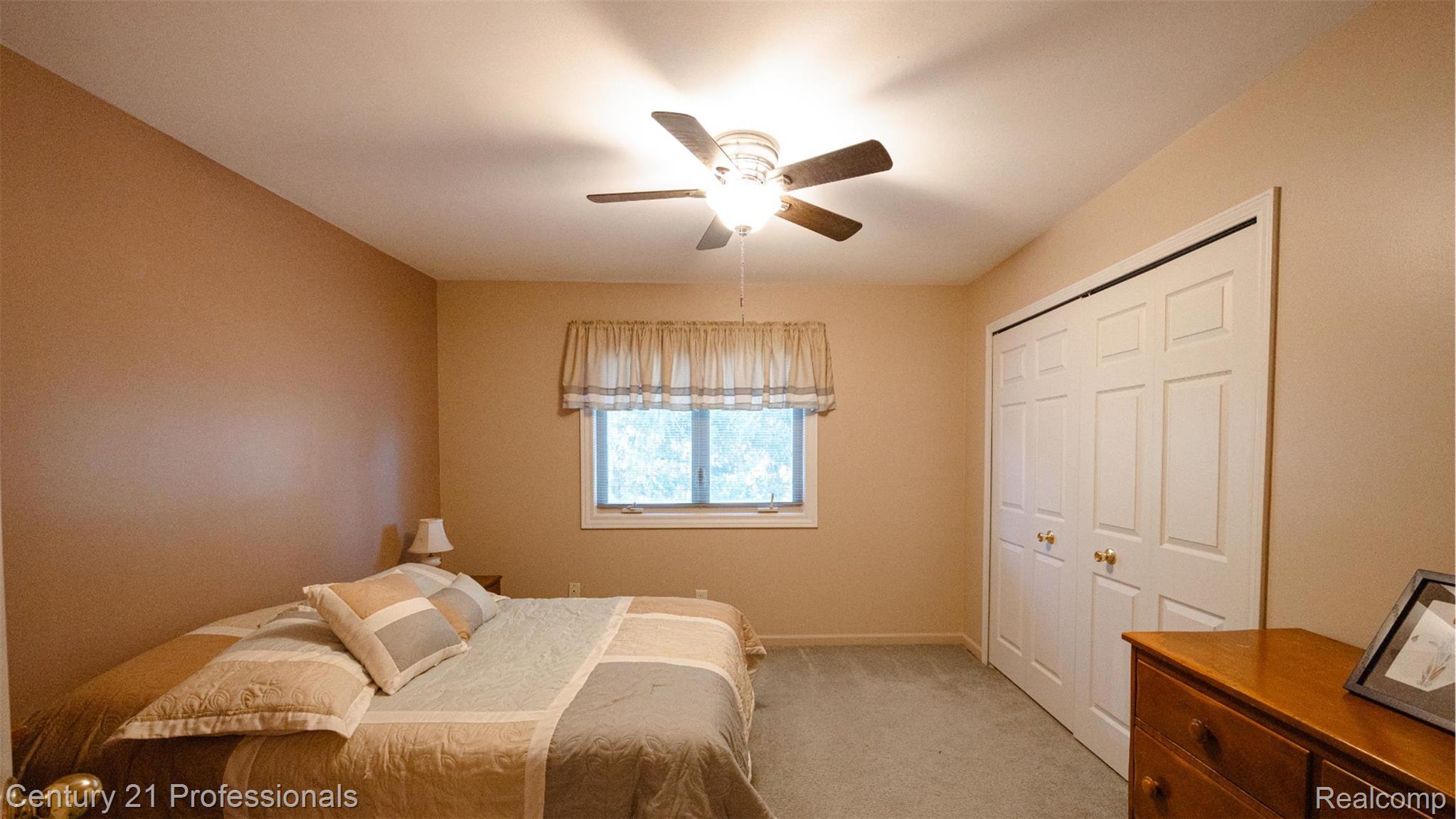 RochesterHills, Michigan, 48309, United States, 4 Bedrooms Bedrooms, ,4 BathroomsBathrooms,Residential,For Sale,1980404