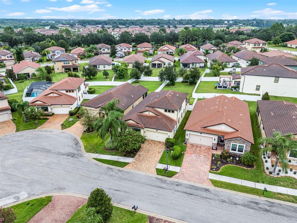 Lakeland, Florida, 33810, United States, 4 Bedrooms Bedrooms, ,3 BathroomsBathrooms,Residential,For Sale,1950901