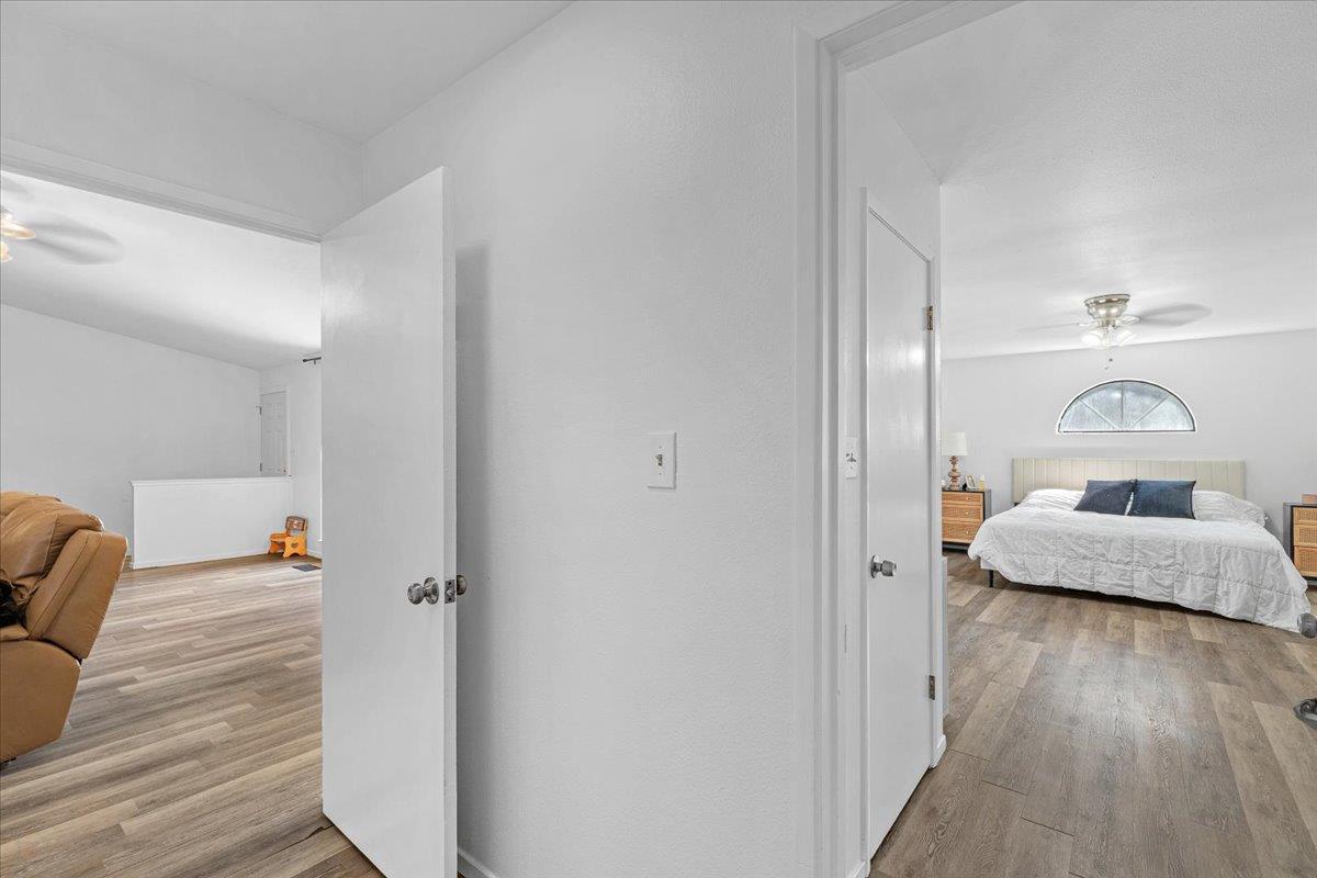 Escalon, California, 95320, United States, 6 Bedrooms Bedrooms, ,3 BathroomsBathrooms,Residential,For Sale,1977867