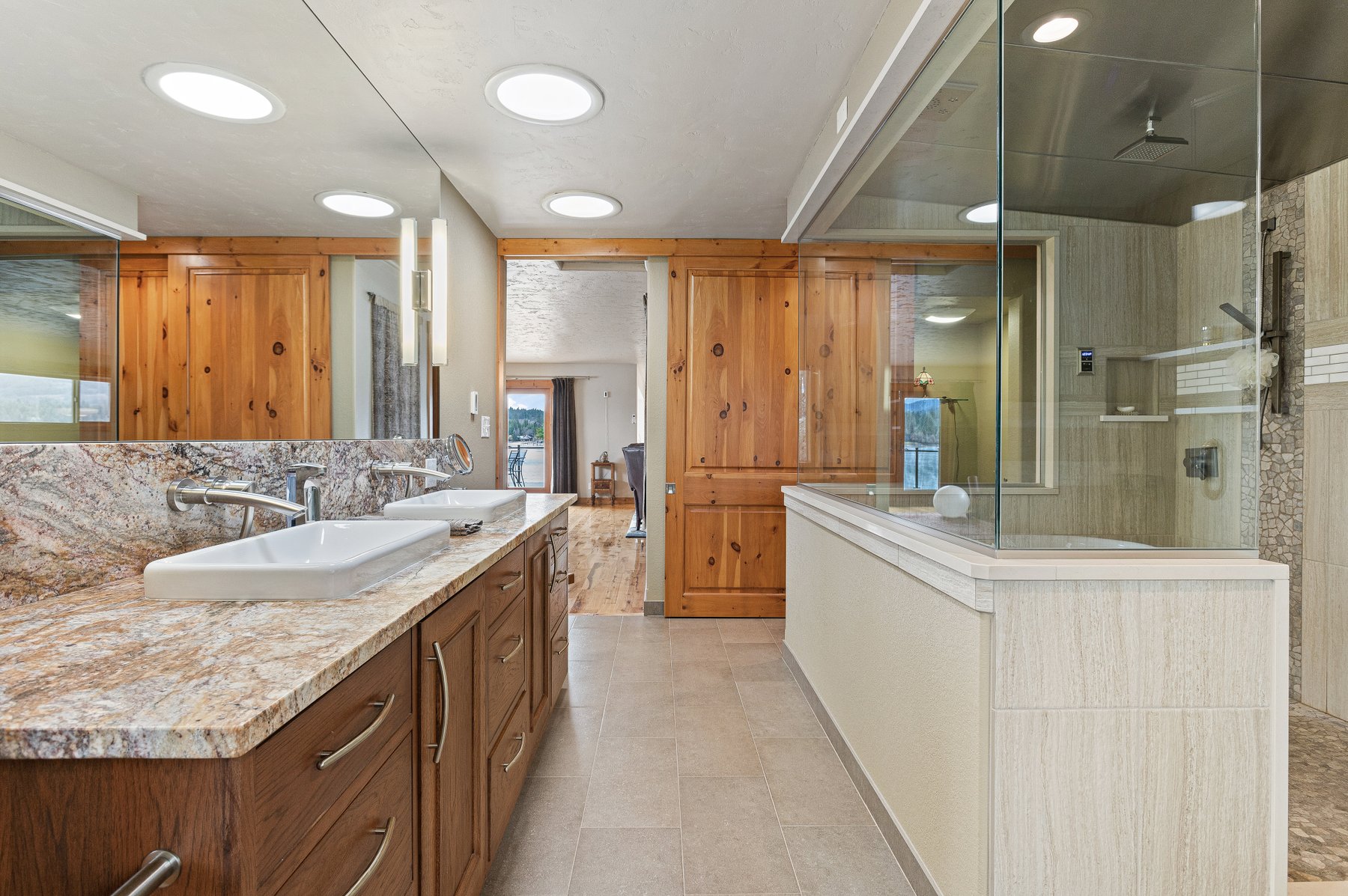 Sagle, Idaho, 83860, United States, 6 Bedrooms Bedrooms, ,5 BathroomsBathrooms,Residential,For Sale,1763487