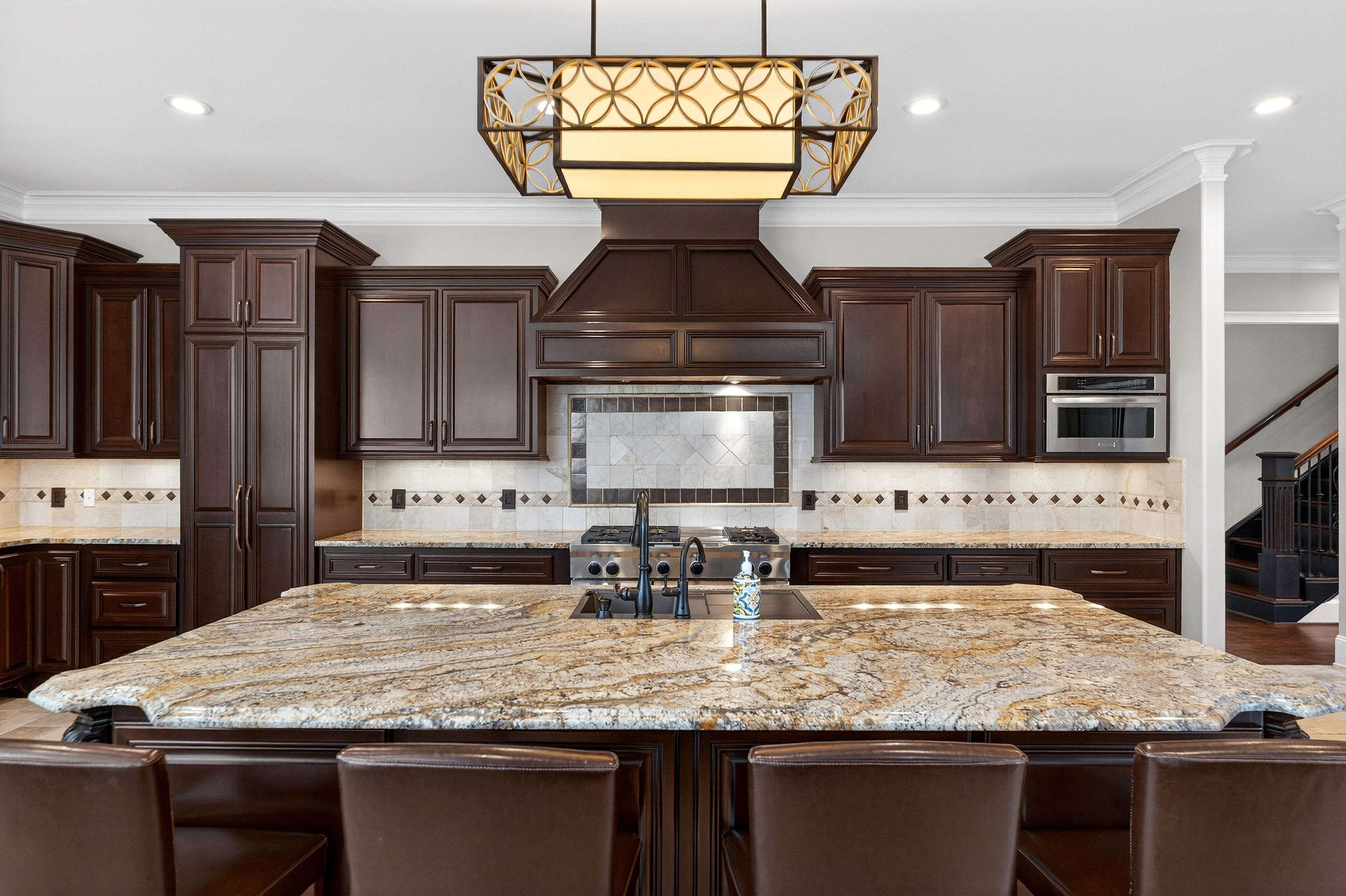  Elegant Home Offering Luxury, Functionality, and Privacy - 物件實景