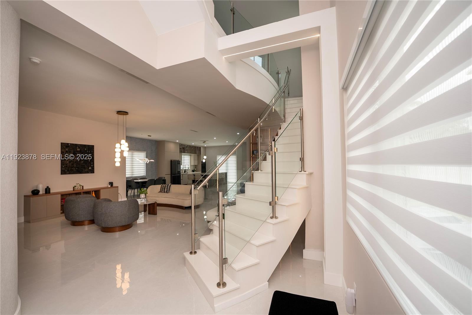 Doral, Florida, 33122, United States, 4 Bedrooms Bedrooms, ,5 BathroomsBathrooms,Residential,For Sale,2002186