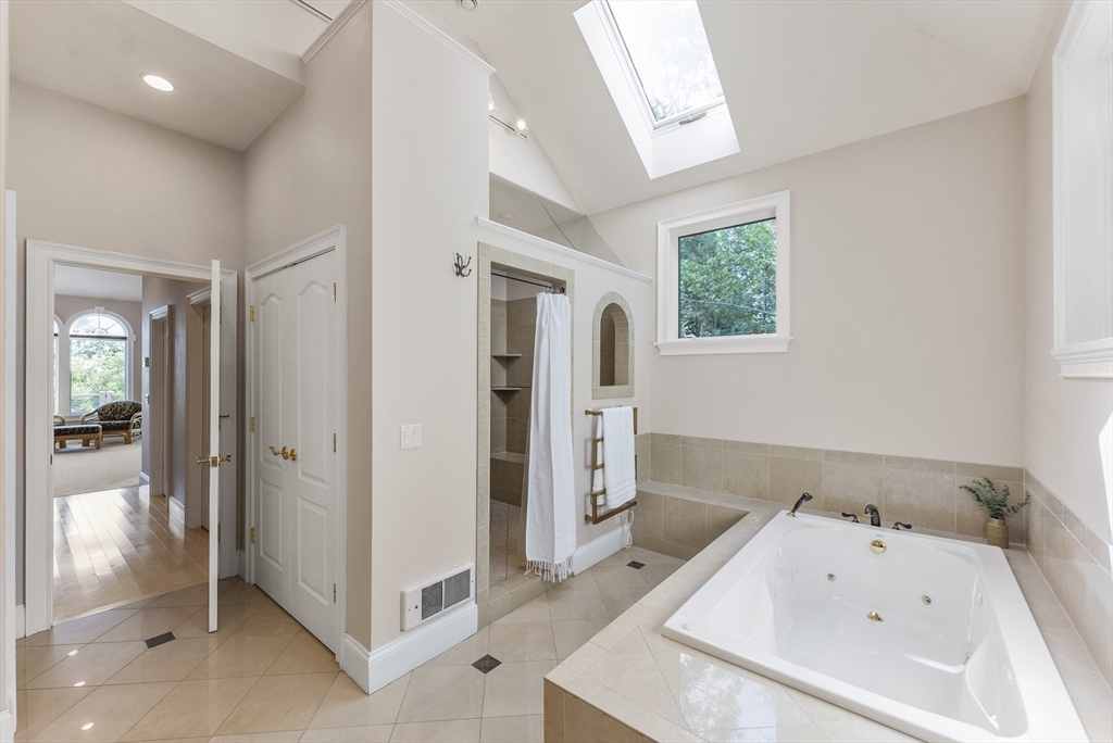 Plymouth, Massachusetts, 02360, United States, 4 Bedrooms Bedrooms, ,4 BathroomsBathrooms,Residential,For Sale,1903288