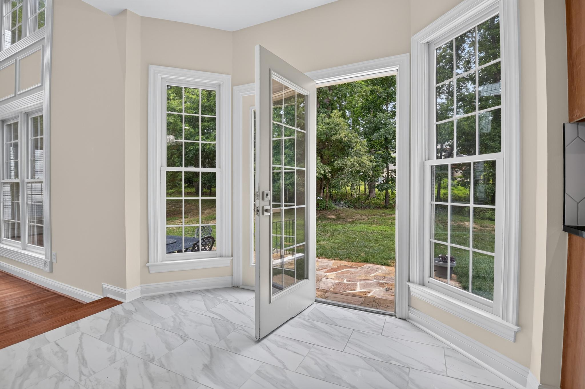  13621 Pine View Lane, Rockville, MD 20850 - 物件實景