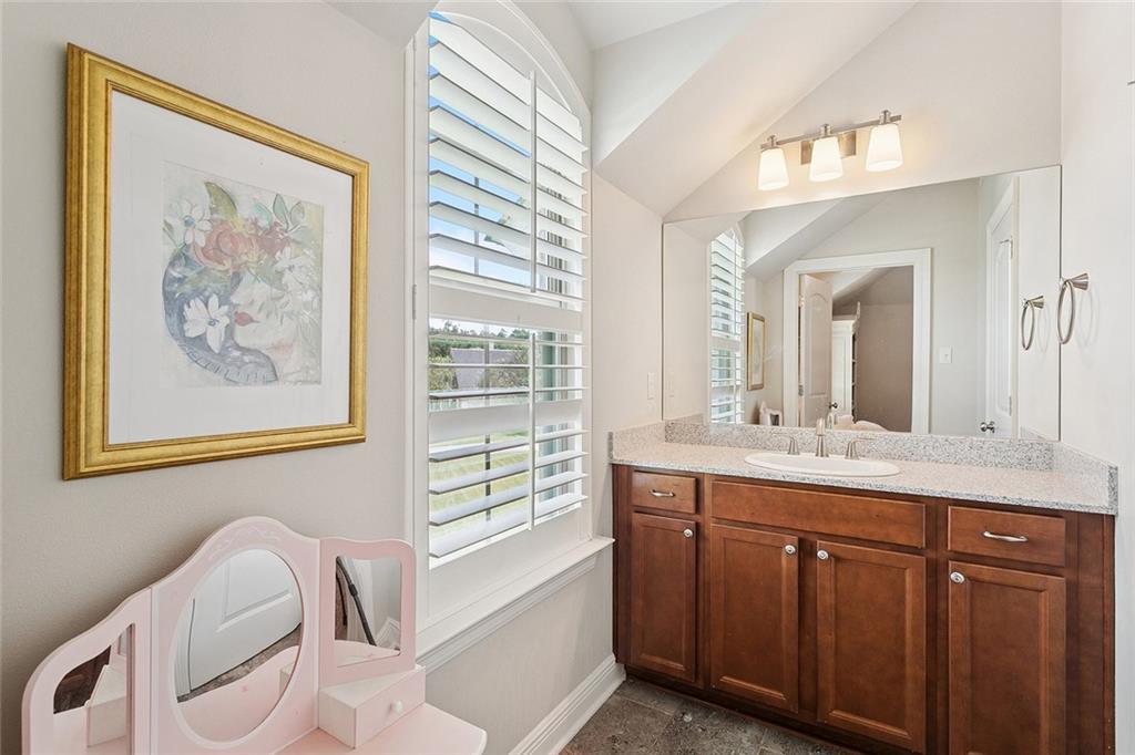 Madisonville, Louisiana, 70447, United States, 4 Bedrooms Bedrooms, ,4 BathroomsBathrooms,Residential,For Sale,1947964