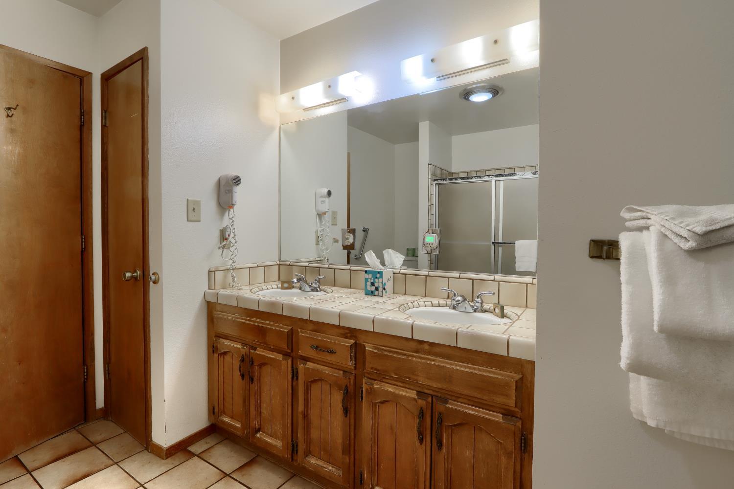 Wawona, California, 95389, United States, 3 Bedrooms Bedrooms, ,2 BathroomsBathrooms,Residential,For Sale,1998030