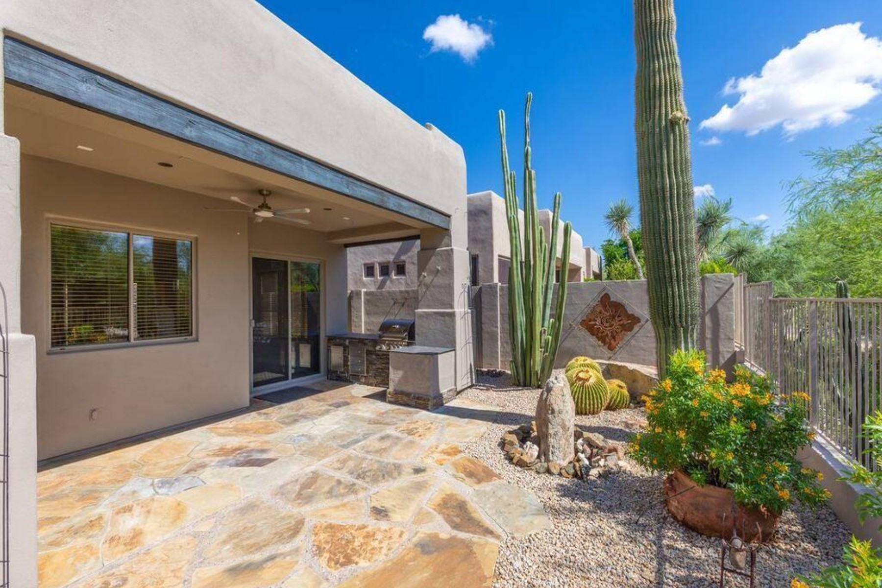  9621 E Chuckwagon Lane  Scottsdale, AZ - 物件實景