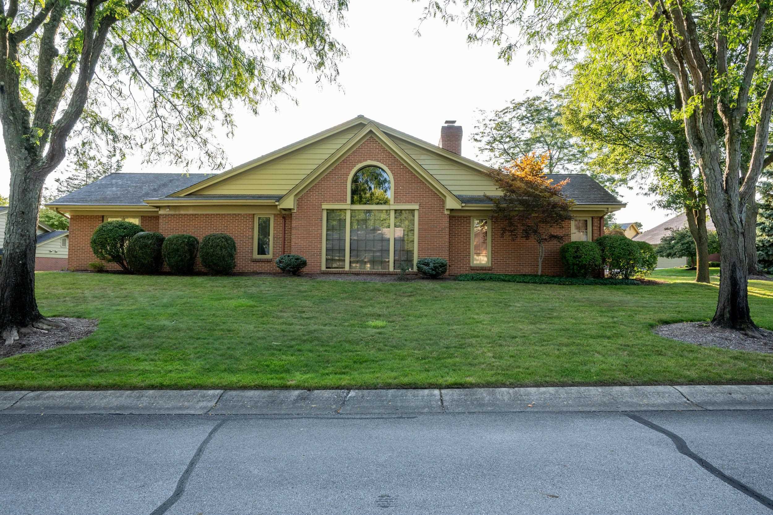 Fort Wayne, Indiana, 46804, United States, 3 Bedrooms Bedrooms, ,4 BathroomsBathrooms,Residential,For Sale,1941631