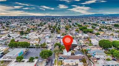 Los Angeles, California, 90003, United States, 5 Bedrooms Bedrooms, ,Residential,For Sale,1879445