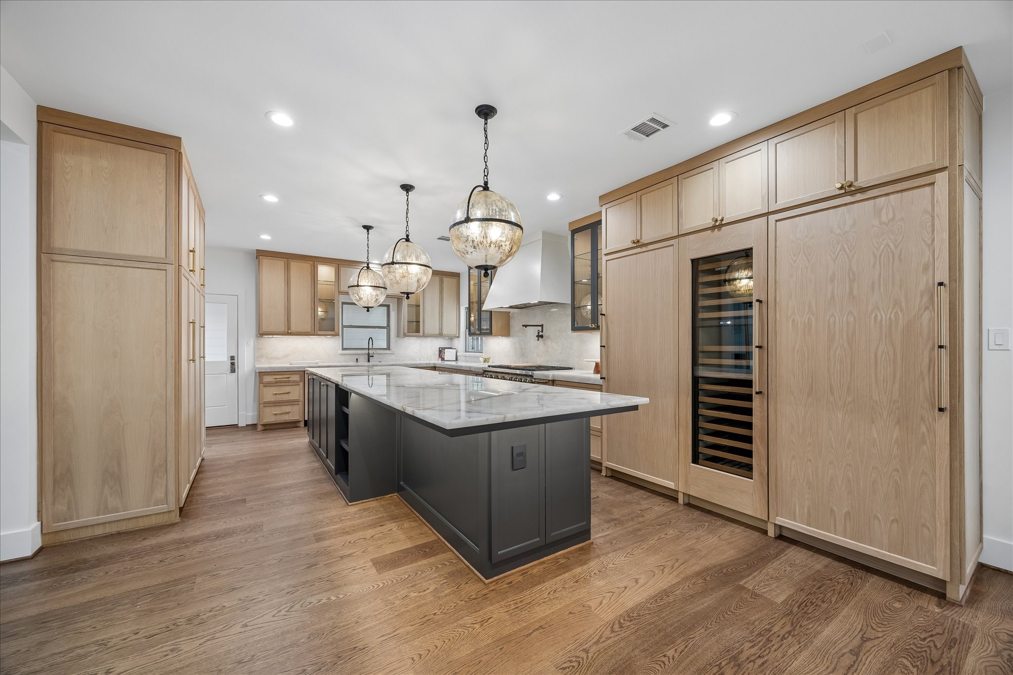  620 Stoneleigh Drive - 物件實景