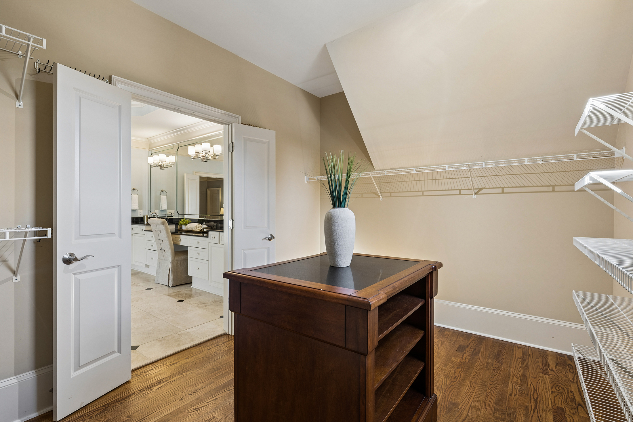  Ideally Located Within One Mile of Roswell’s Beloved Historic Canton Street - 物件實景
