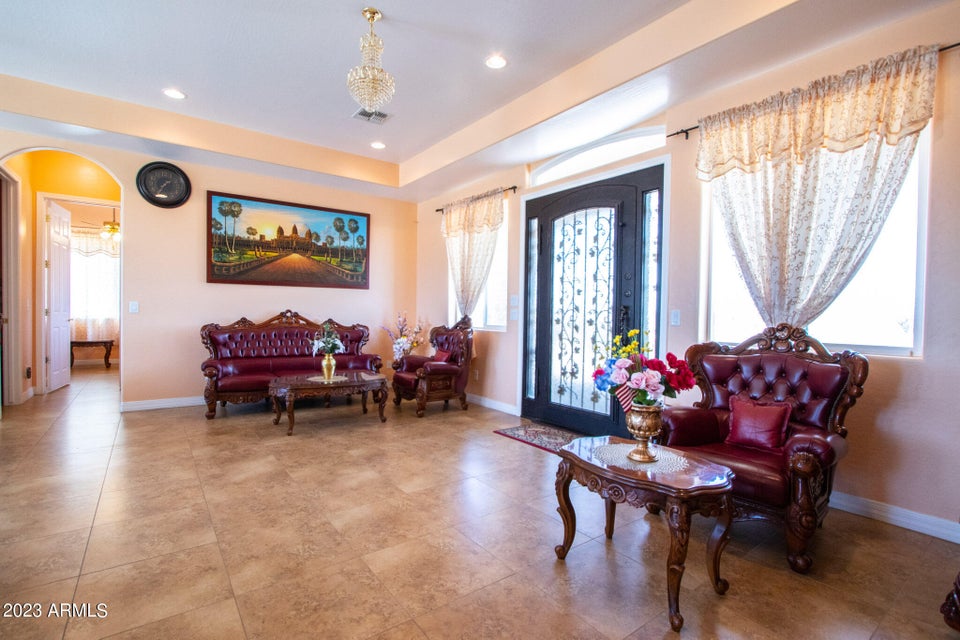 Witmann, Arizona, 85361, United States, 6 Bedrooms Bedrooms, ,3 BathroomsBathrooms,Residential,For Sale,1977429