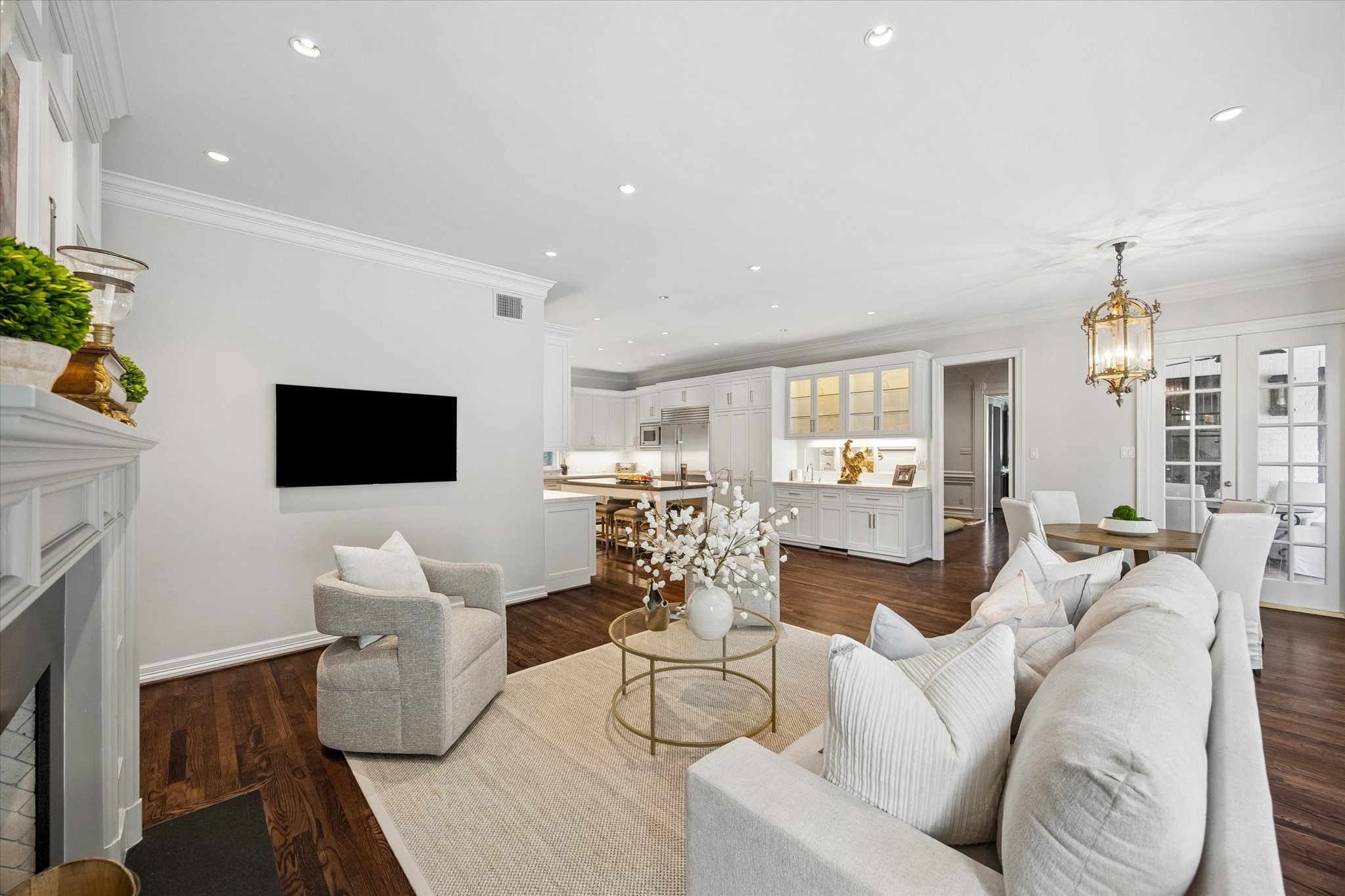  2249 Pelham Drive - 物件實景